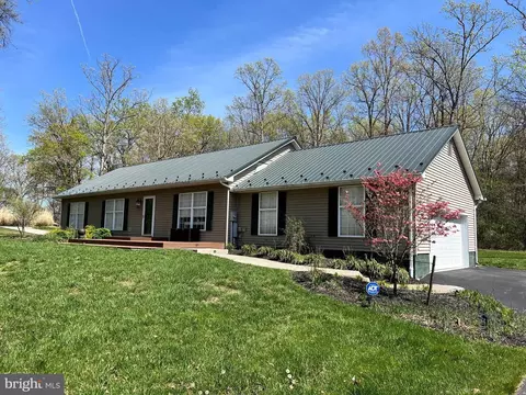 11 Glen Wood, Moorefield, WV 26836