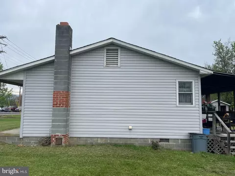 418 Spring Ave, Moorefield, WV 26836 photo 4