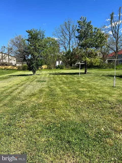 219 Maple Ave, Moorefield, WV 26836 photo 4