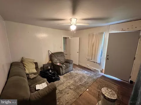 Living - 1234 S Fork Rd, Moorefield, WV 26836 photo 2 of 6