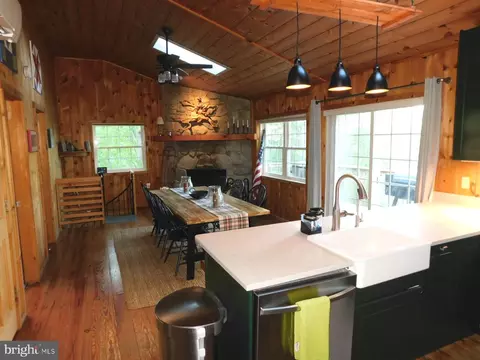 55 Hunter Ln, Mathias, WV 26812 photo 13