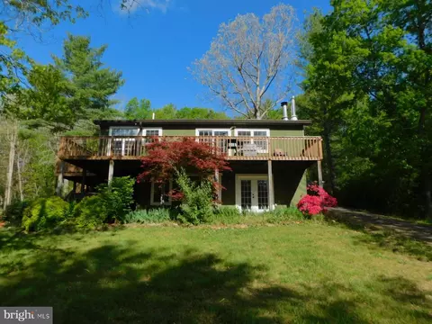 55 Hunter Ln, Mathias, WV 26812 photo 2