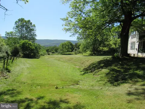 627 Strawderman Rd, Mathias, WV 26812