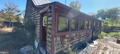 3088 Mountain View Rd, Purgitsville, WV 26852