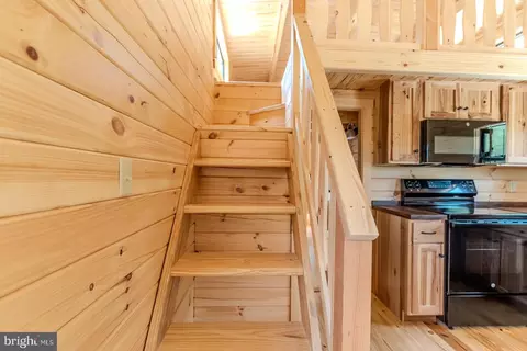 Entry Way - 1107 Mountain Rd, Old Fields, WV 26845 photo 3 of 5