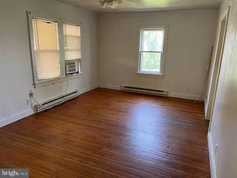 Living - 112 Jackson St, Moorefield, WV 26836 photo 1 of 2