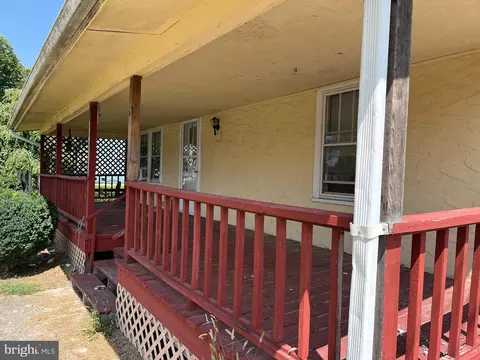 Exterior - 112 Jackson St, Moorefield, WV 26836 photo 4 of 4