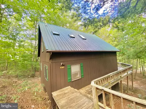 228 Fox Squirrel Way, Lost City, WV 26810