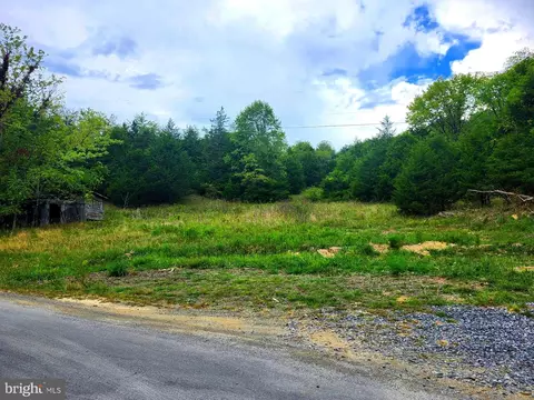 3568 Mountain View Rd, Purgitsville, WV 26845