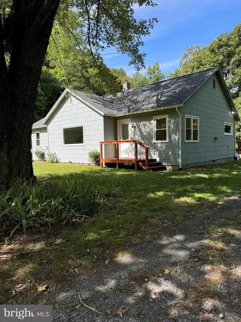 9173 S Fork Rd, Moorefield, WV 26836