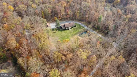 733 Moonrise Dr, Wardensville, WV 26851