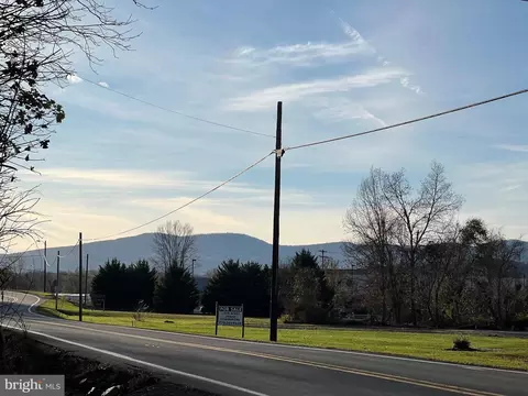 Spring Avenue, Moorefield, WV 26836