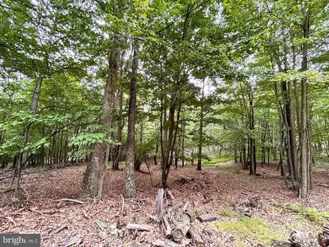 522 Clinton Dr, Baker, WV 26801