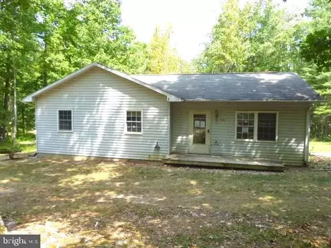 949 Grizzly Ln, Mathias, WV 26812
