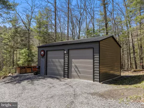Exterior - 810 Dumpling Run Rd, Moorefield, WV 26836 photo 3 of 10