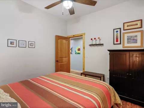 Bedroom - 810 Dumpling Run Rd, Moorefield, WV 26836 photo 2 of 10