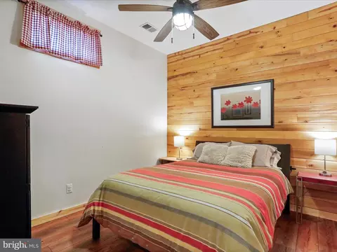 Bedroom - 810 Dumpling Run Rd, Moorefield, WV 26836 photo 1 of 10