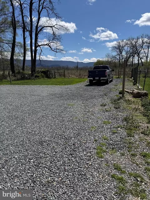 Exterior - 307 Clements St, Moorefield, WV 26836 photo 2 of 4