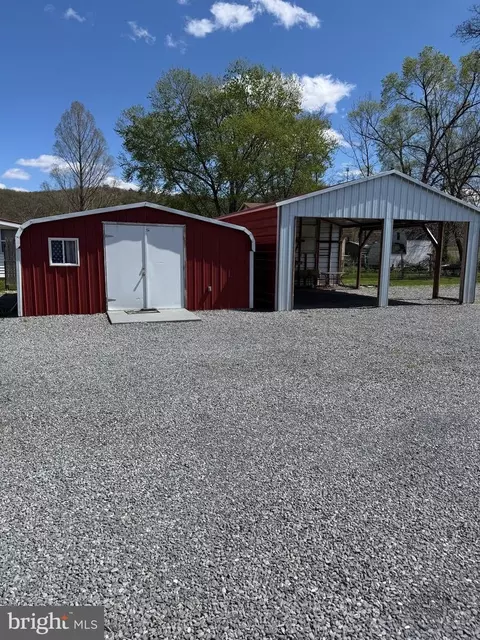 Exterior - 307 Clements St, Moorefield, WV 26836 photo 1 of 4