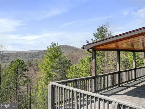 2201 Mill Gap Rd, Lost City, WV 26810