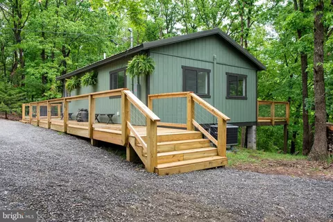 737 Snyders Ridge Rd, Mathias, WV 26812