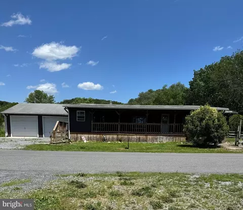 220 3rd St, Moorefield, WV 26836 photo 2