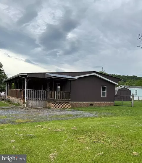 220 3rd St, Moorefield, WV 26836 photo 3