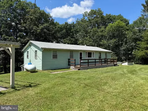 16196 Sr 259, Mathias, WV 26812