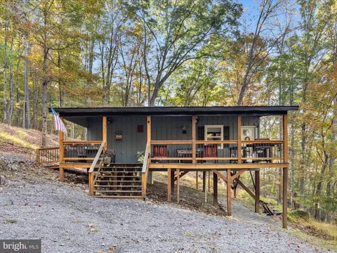 15 Meadow View Dr, Lost River, WV 26810