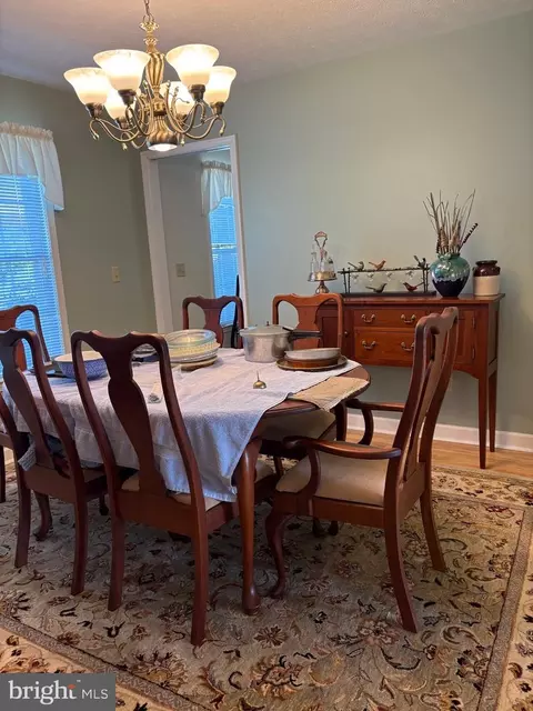 Dining - 502 Evening Sun Dr, Moorefield, WV 26836 photo 2 of 2