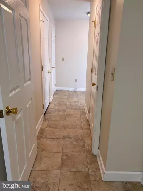 Entry Way - 502 Evening Sun Dr, Moorefield, WV 26836 photo 1 of 6