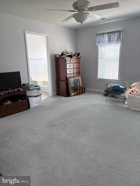 Bedroom - 502 Evening Sun Dr, Moorefield, WV 26836 photo 2 of 3