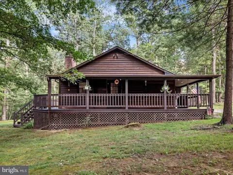 30 Woodman Dr, Mathias, WV 26812
