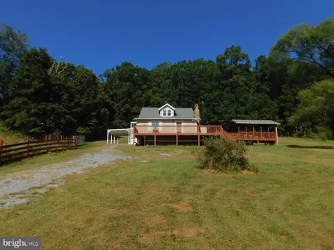 913 May Ln, Mathias, WV 26812