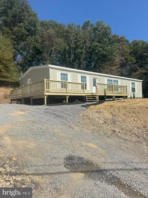 2122 Frosty Hollow Rd, Fisher, WV 26818