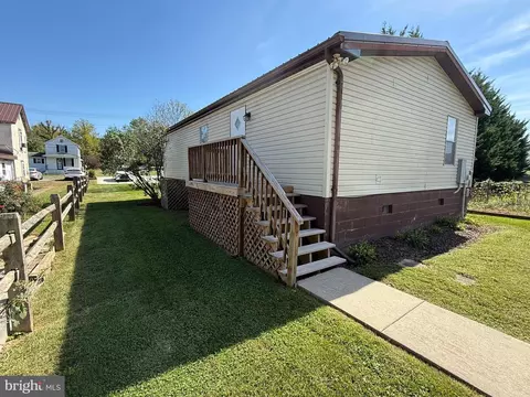 216 Maple Ave, Moorefield, WV 26836 photo 11