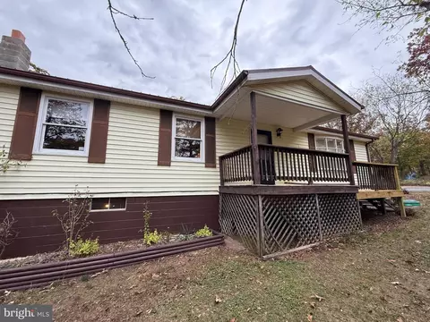 253 S Fork Estates Ln, Moorefield, WV 26836