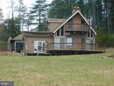 760 Wildlife Dr, Lost City, WV 26810