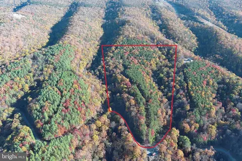 299 Ashton Woods, Moorefield, WV 26836