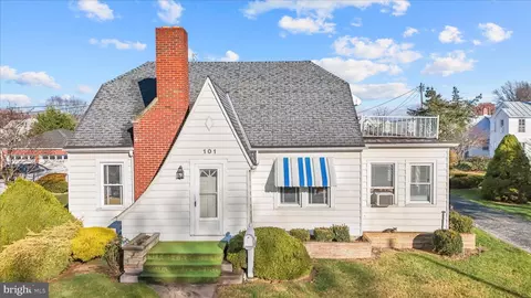 101 Burr St, Moorefield, WV 26836