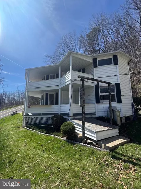 Exterior - 18250 S Fork Rd, Moorefield, WV 26836 photo 5 of 15