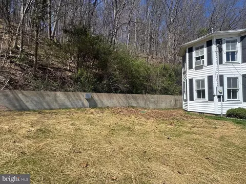 Exterior - 18250 S Fork Rd, Moorefield, WV 26836 photo 11 of 15
