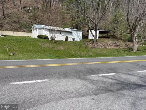 Exterior - 18250 S Fork Rd, Moorefield, WV 26836 photo 14 of 15
