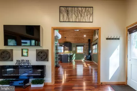 Entry Way - 504 Dakota Rd, Baker, WV 26801 photo 2 of 20