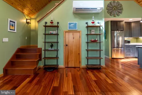 Entry Way - 504 Dakota Rd, Baker, WV 26801 photo 4 of 20