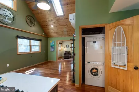 Entry Way - 504 Dakota Rd, Baker, WV 26801 photo 10 of 20