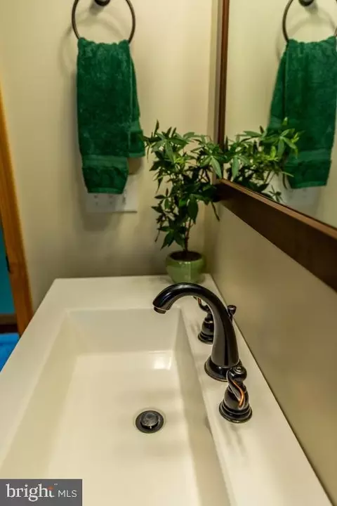 Bath - 504 Dakota Rd, Baker, WV 26801 photo 6 of 9