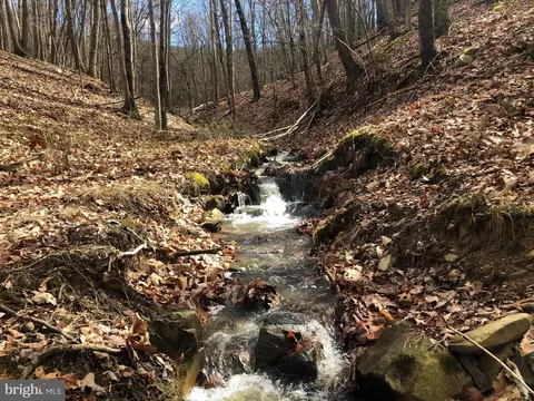 159 Ashton Woods, Moorefield, WV 26836