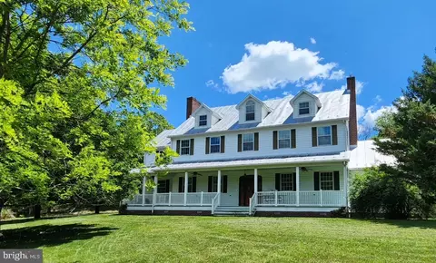 312 Tanager Dr, Old Fields, WV 26845