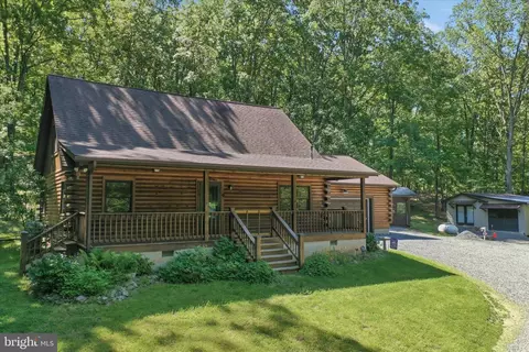 762 Rolling Acres Dr, Old Fields, WV 26845